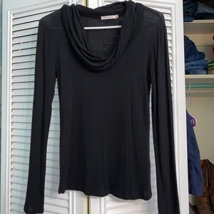Think black long sleeve shirt